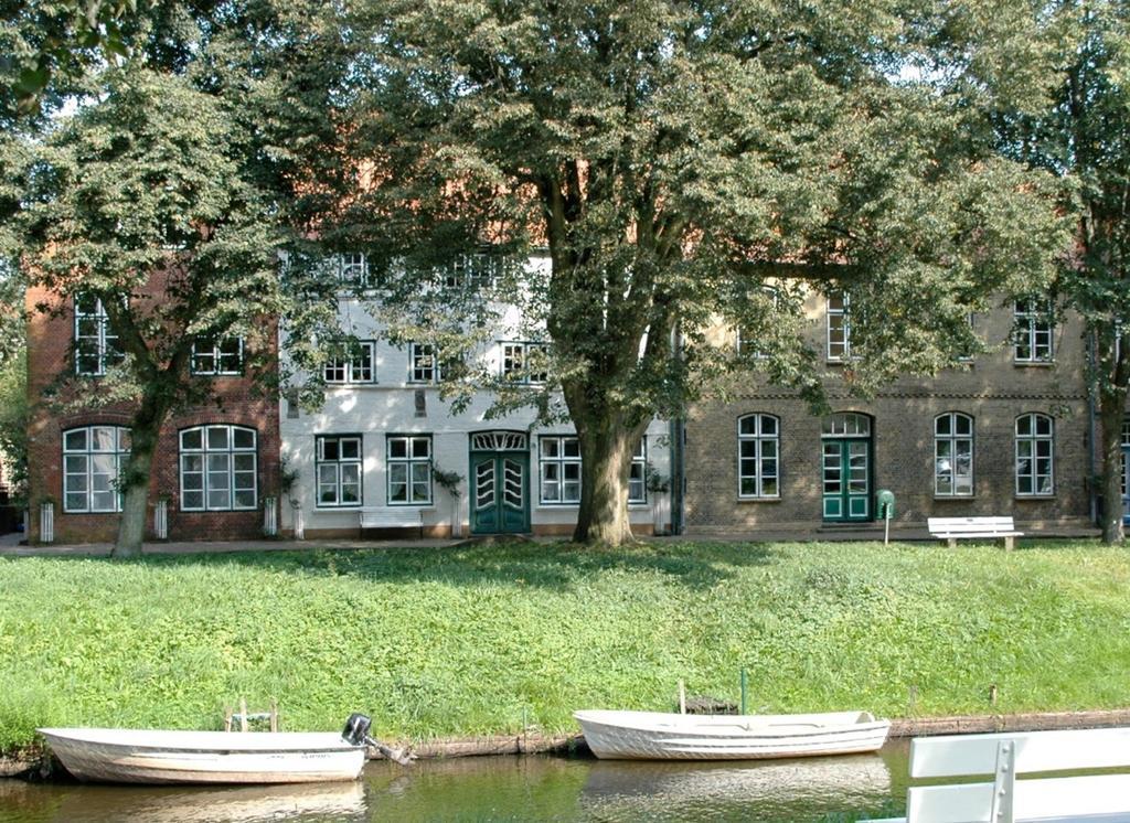 Ferienwohnung Am Mittelburgwall Friedrichstadt Buitenkant foto