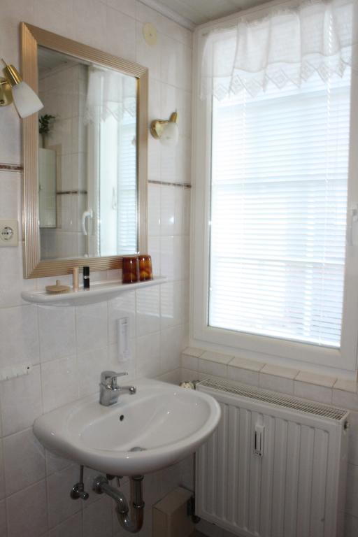 Ferienwohnung Am Mittelburgwall Friedrichstadt Buitenkant foto